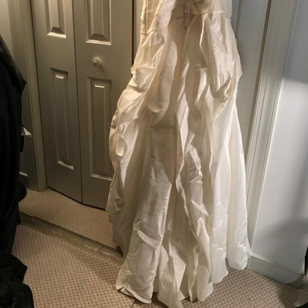 BRIDAL - Picture 4 of 4